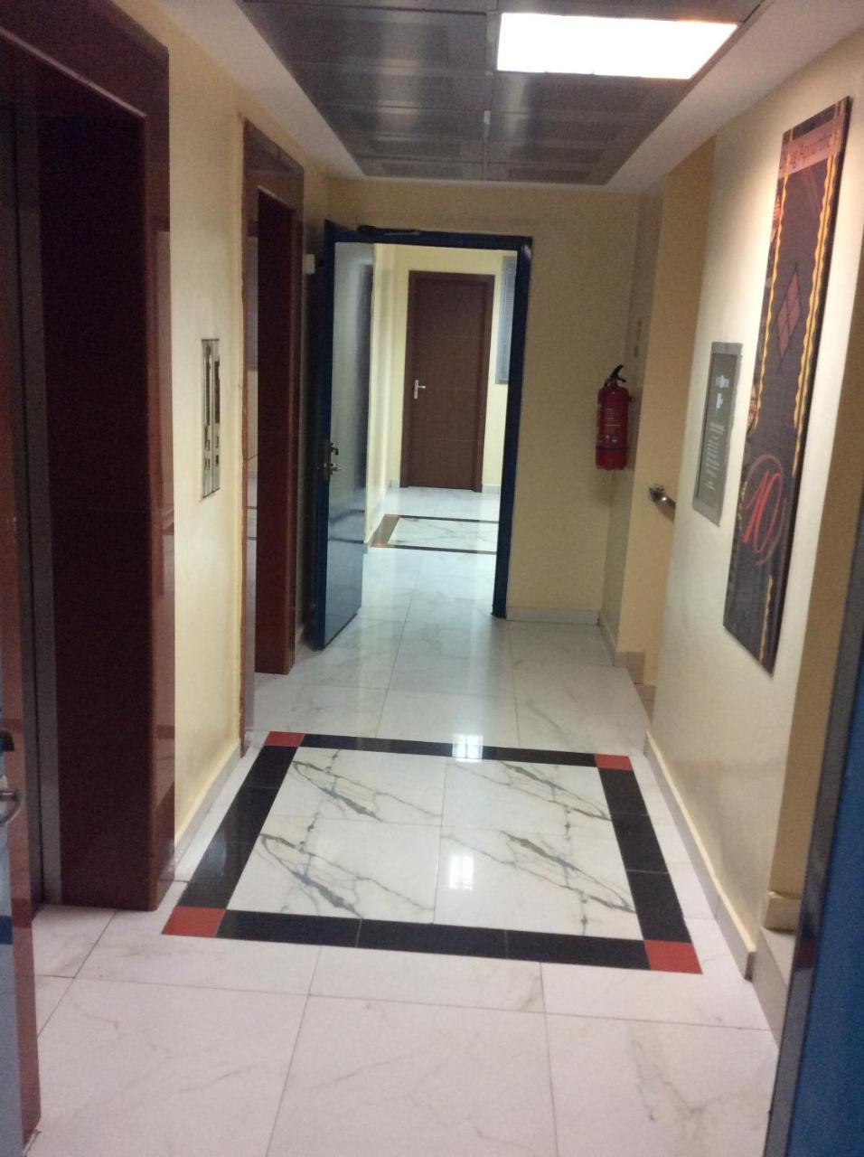 Djeug'Appart Hôtel Yaoundé Exterior foto